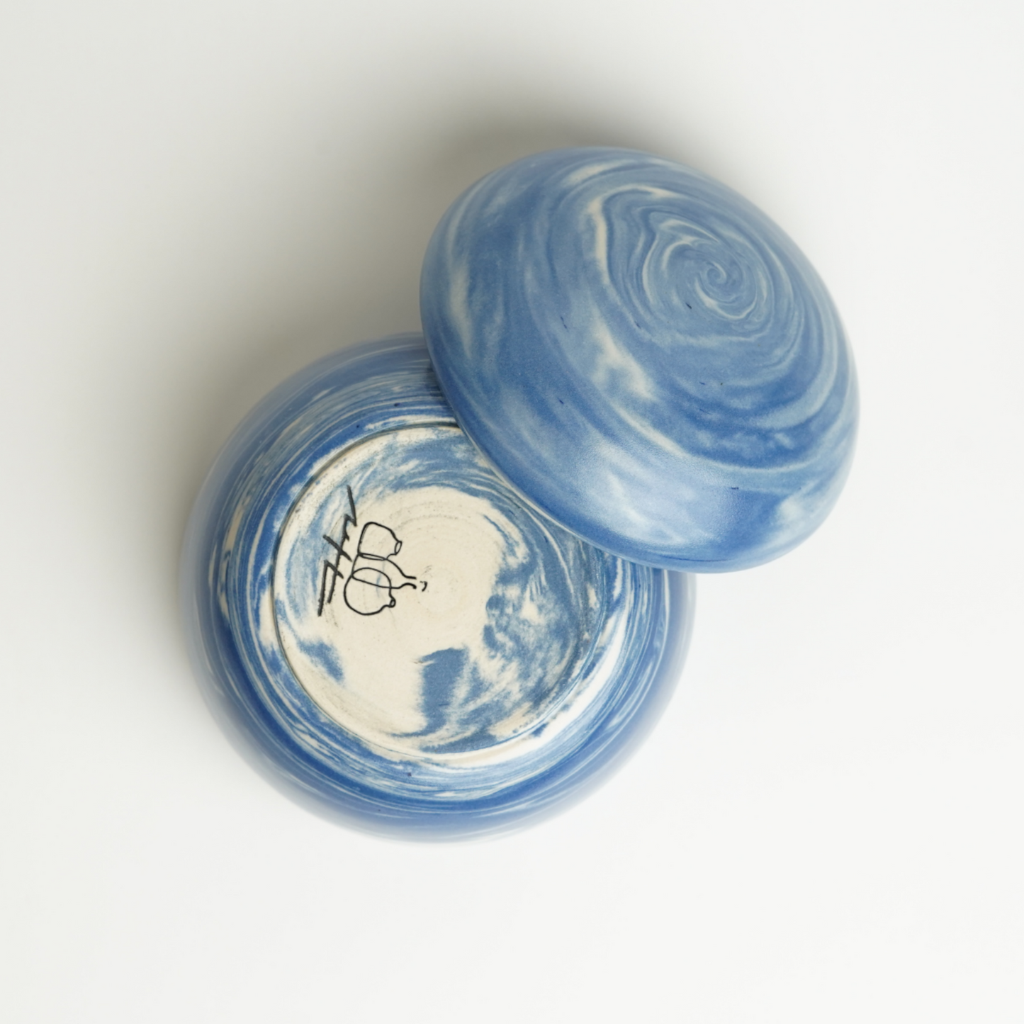 Blue White Twist Chest